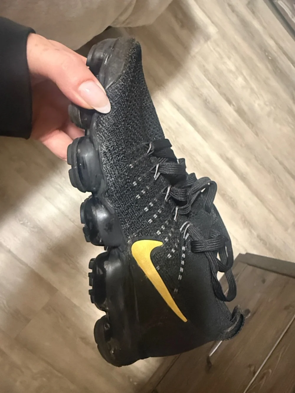 Nike Black and Gold Running Shoe Vapor-Style - Picture 8 of 10